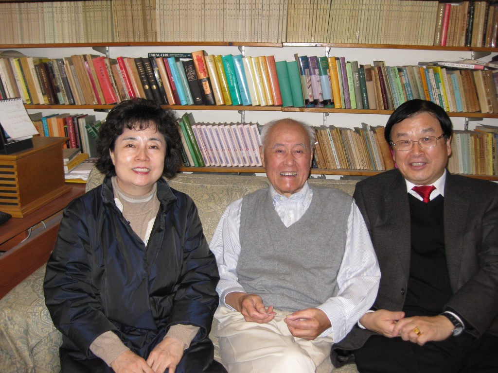 2010年韓國外國語大學教授朴宰雨夫婦拜訪夏志清教授