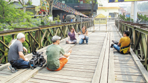 中緬邊境畹町橋頭封鏡